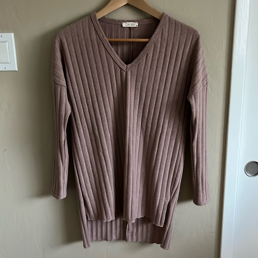 Olivia Rae Ribbed Knit Top Size Small